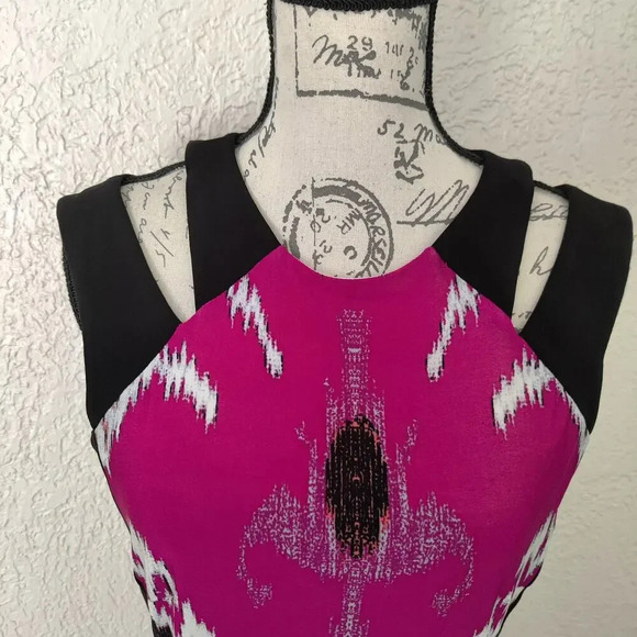 Cache Fitted Dress Sz 8 Party Cocktail Pink Black Sleeveless Shoulder Cut out - Picture 6 of 8